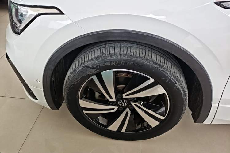 Used Volkswagen Tiguan X 2022 330TSI Two-Wheel-Drive Flagship Edition Left Front Wheel Hub