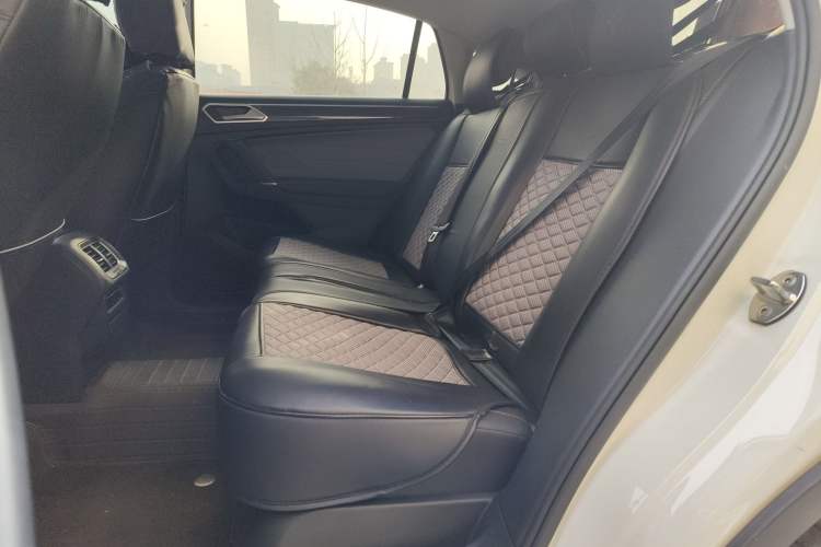 Used Volkswagen Tiguan X 2022 330TSI Two-Wheel-Drive Prestige Flagship Edition Left Rear Seat