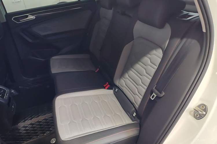 Used Volkswagen Tiguan X 2022 330TSI Two-Wheel-Drive Flagship Edition Left Rear Seat