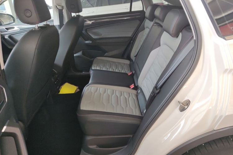 Used Volkswagen Tiguan X 2022 330TSI Two-Wheel-Drive Flagship Edition Left Rear Seat
