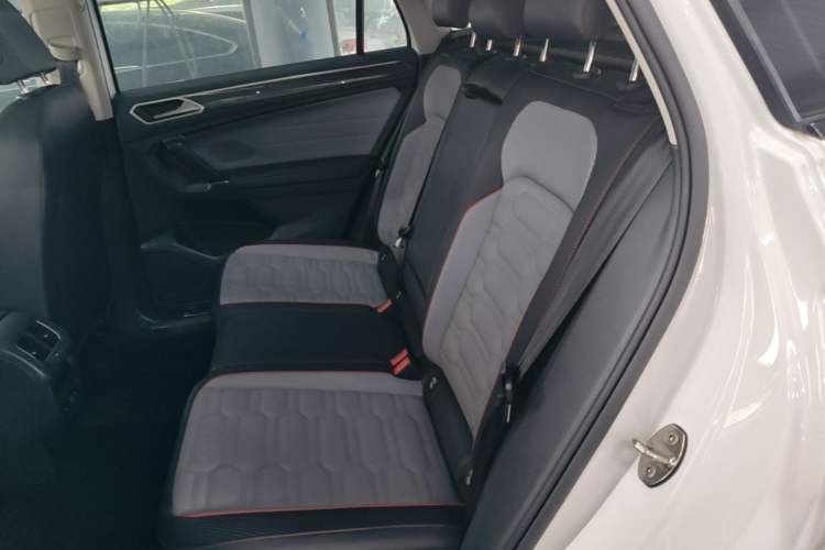 Used Volkswagen Tiguan X 2022 330TSI Two-Wheel-Drive Prestige Flagship Edition Left Rear Seat
