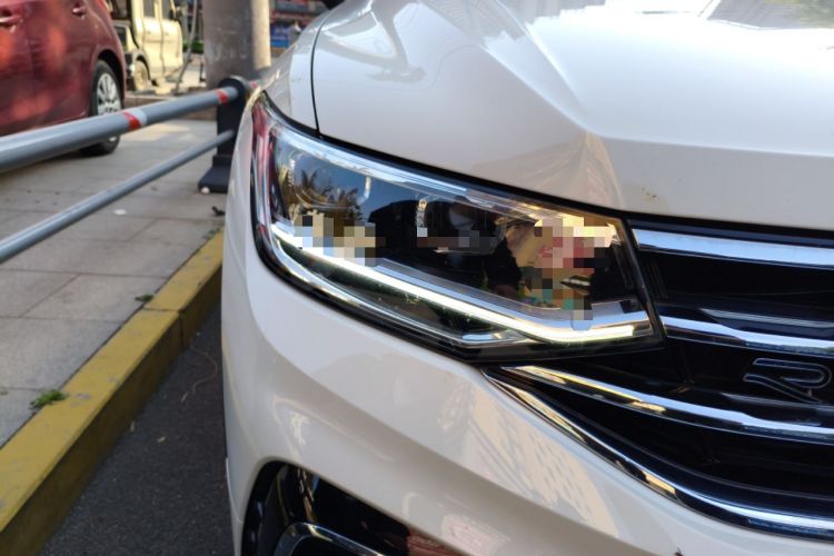 Used Volkswagen Tiguan X 2022 330TSI Two-Wheel-Drive Flagship Edition Right Front Headlight