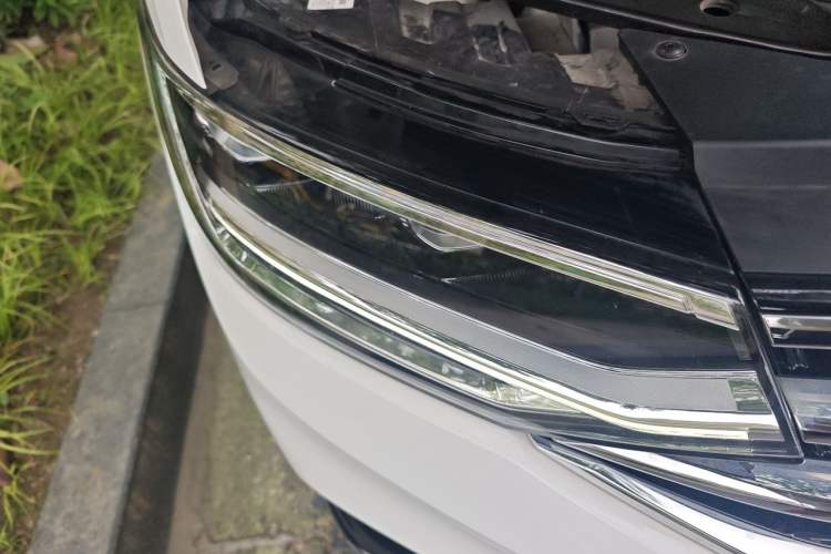 Used Volkswagen Tiguan X 2022 330TSI Two-Wheel-Drive Flagship Edition Right Front Headlight