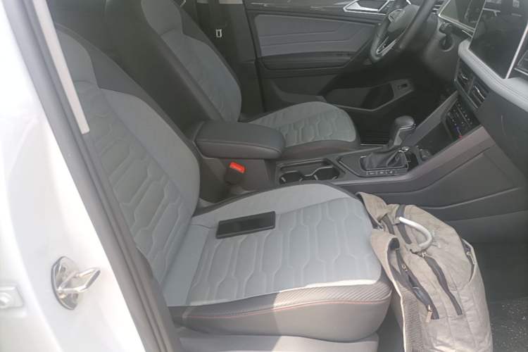 Used Volkswagen Tiguan X 2022 330TSI Two-Wheel-Drive Flagship Edition Right Front Seat