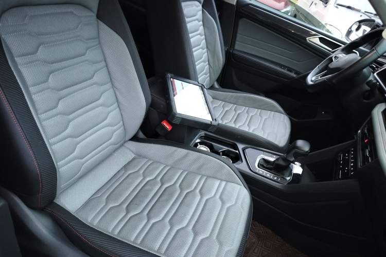 Used Volkswagen Tiguan X 2022 330TSI Two-Wheel-Drive Flagship Edition Right Front Seat