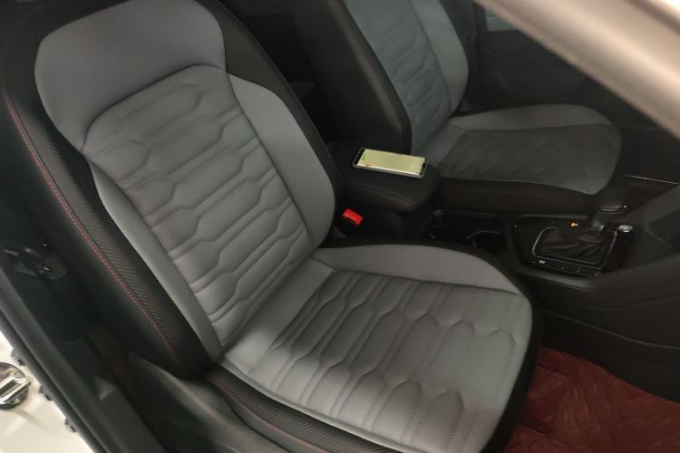 Used Volkswagen Tiguan X 2022 330TSI Two-Wheel Drive Enjoyment Version Right Front Seat