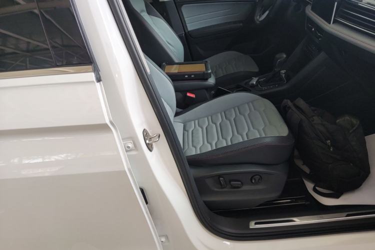 Used Volkswagen Tiguan X 2022 330TSI Two-Wheel-Drive Flagship Edition Right Front Seat