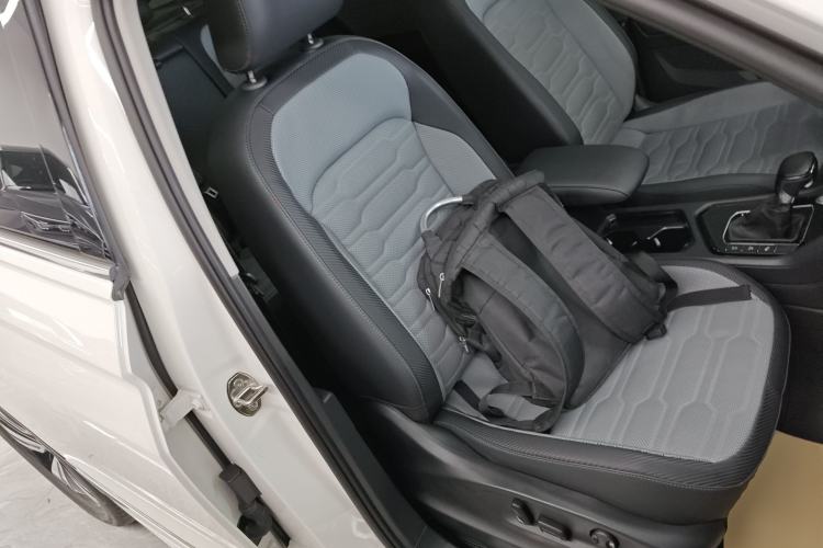 Used Volkswagen Tiguan X 2022 330TSI Two-Wheel-Drive Flagship Edition Right Front Seat