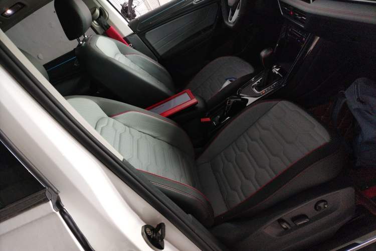 Used Volkswagen Tiguan X 2022 330TSI Two-Wheel-Drive Prestige Flagship Edition Right Front Seat
