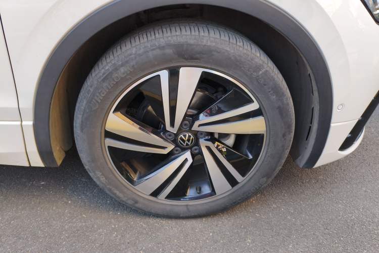 Used Volkswagen Tiguan X 2022 330TSI Two-Wheel-Drive Flagship Edition Right Front Wheel Hub