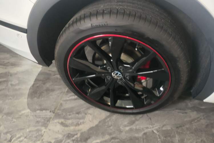 Used Volkswagen Tiguan X 2022 330TSI Two-Wheel-Drive Prestige Flagship Edition Right Rear Wheel Hub