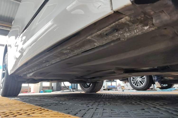 Used Volkswagen Tiguan X 2022 330TSI Two-Wheel-Drive Prestige Flagship Edition Right Side Sill