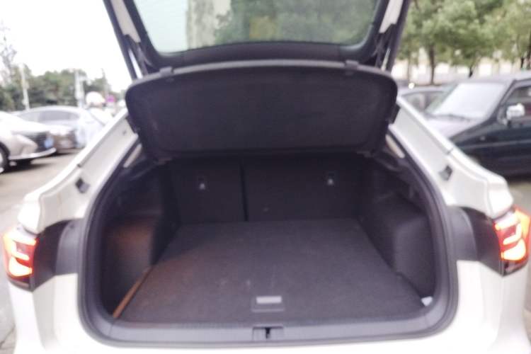 Used Volkswagen Tiguan X 2022 330TSI Two-Wheel-Drive Flagship Edition Trunk