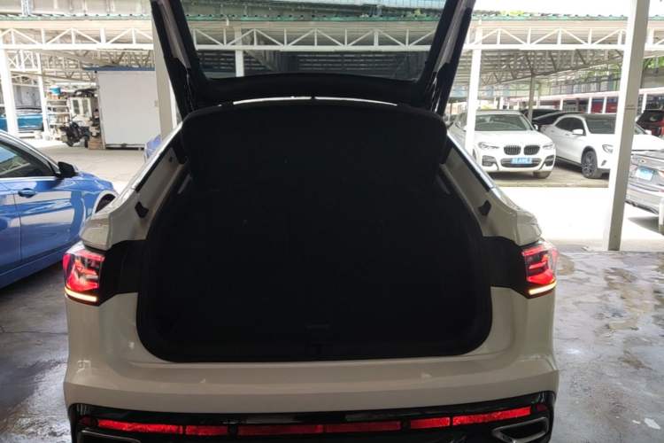 Used Volkswagen Tiguan X 2022 330TSI Two-Wheel-Drive Flagship Edition Trunk