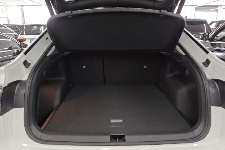 Used Volkswagen Tiguan X 2022 330TSI Two-Wheel-Drive Flagship Edition Trunk
