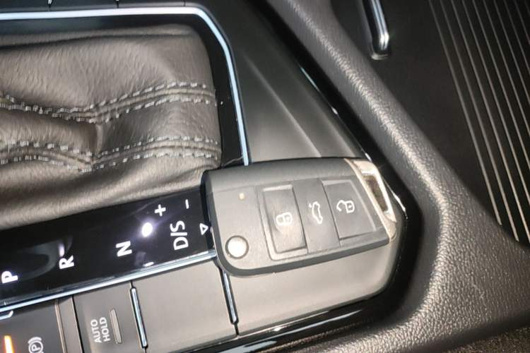 Used Volkswagen Tiguan X 2022 330TSI Two-Wheel-Drive Prestige Flagship Edition Vehicle Key