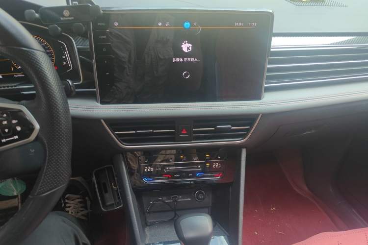 Used Volkswagen Tiguan X 2023 Revised Version 330TSI Two-Wheel-Drive Flagship Edition Audio And AC Panel