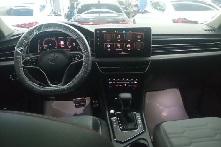 Used Volkswagen Tiguan X 2023 330TSI Two-Wheel-Drive Flagship Edition Center Console