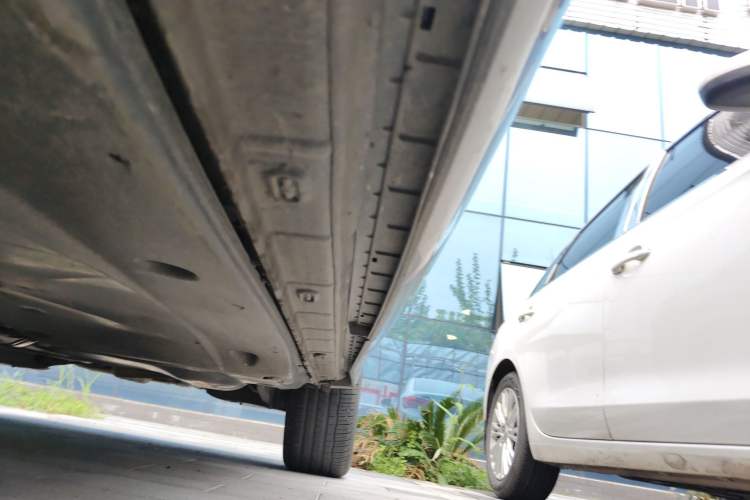 Used Volkswagen Tiguan X 2023 Revised Version 330TSI Two-Wheel-Drive Flagship Edition Chassis Front Left