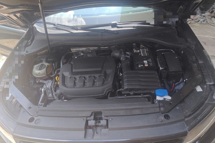 Used Volkswagen Tiguan X 2023 Revised Version 330TSI Two-Wheel-Drive Flagship Edition Engine Bay