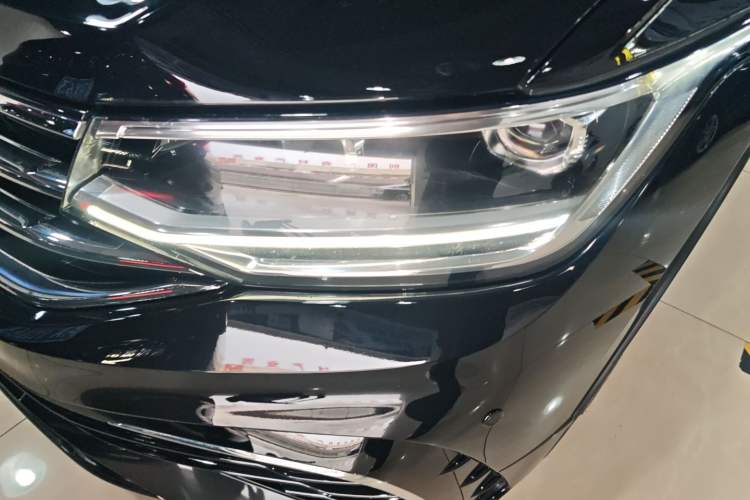 Used Volkswagen Tiguan X 2023 Revised Version 330TSI Two-Wheel Drive Enjoyment Edition Left Front Headlight
