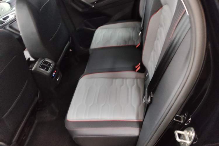 Used Volkswagen Tiguan X 2023 330TSI Two-Wheel-Drive Prestige Flagship Edition Left Rear Seat