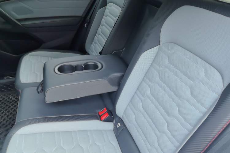 Used Volkswagen Tiguan X 2023 330TSI Two-Wheel-Drive Flagship Edition Left Rear Seat