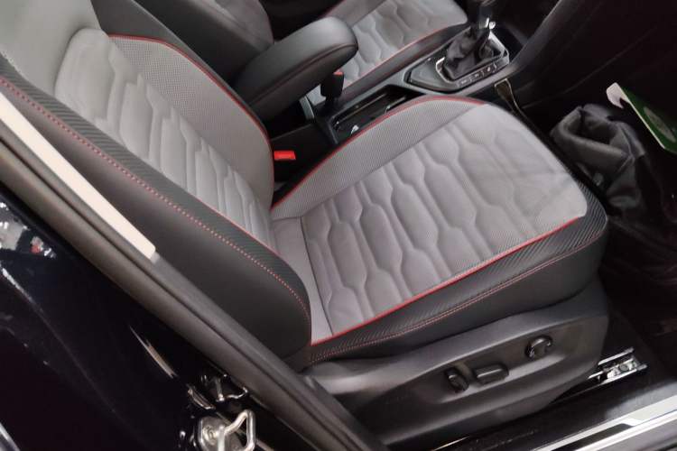 Used Volkswagen Tiguan X 2023 330TSI Two-Wheel-Drive Prestige Flagship Edition Right Front Seat