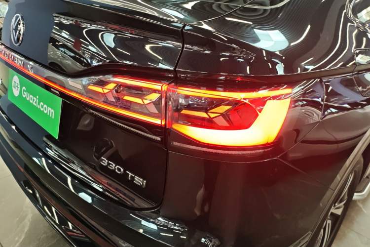 Used Volkswagen Tiguan X 2023 Revised Version 330TSI Two-Wheel-Drive Flagship Edition Right Rear Taillight