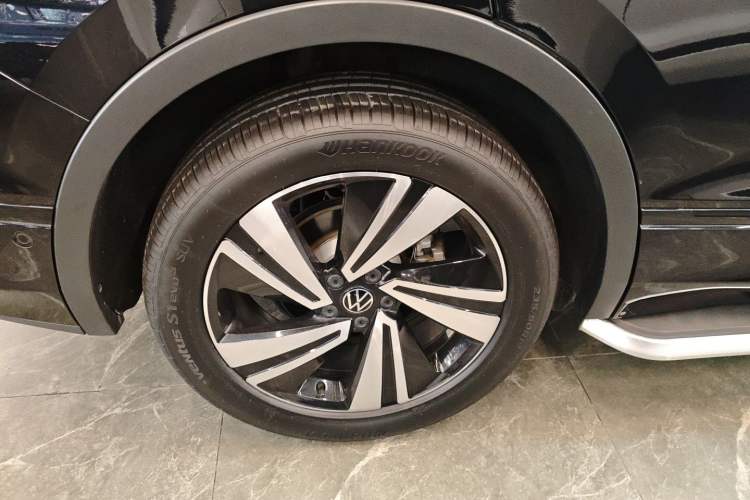 Used Volkswagen Tiguan X 2023 Revised Version 330TSI Two-Wheel-Drive Flagship Edition Right Rear Wheel Hub