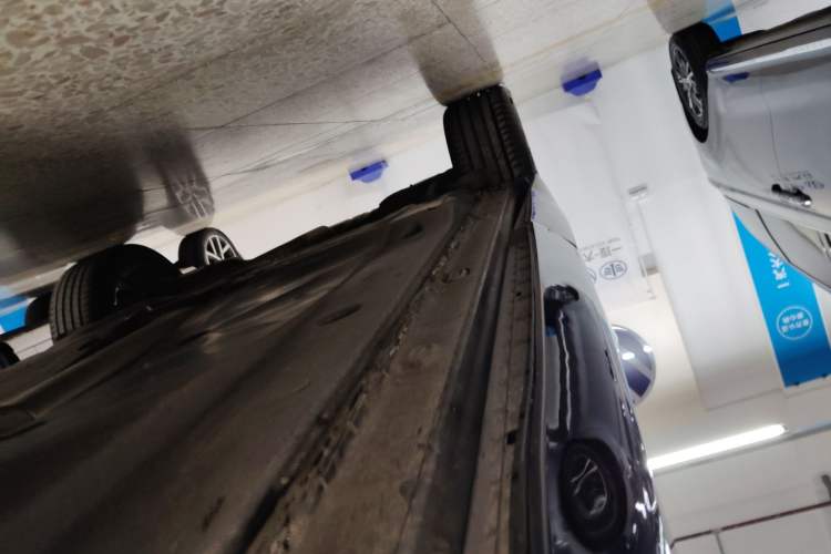 Used Volkswagen Tiguan X 2023 330TSI Two-Wheel-Drive Prestige Flagship Edition Right Side Sill