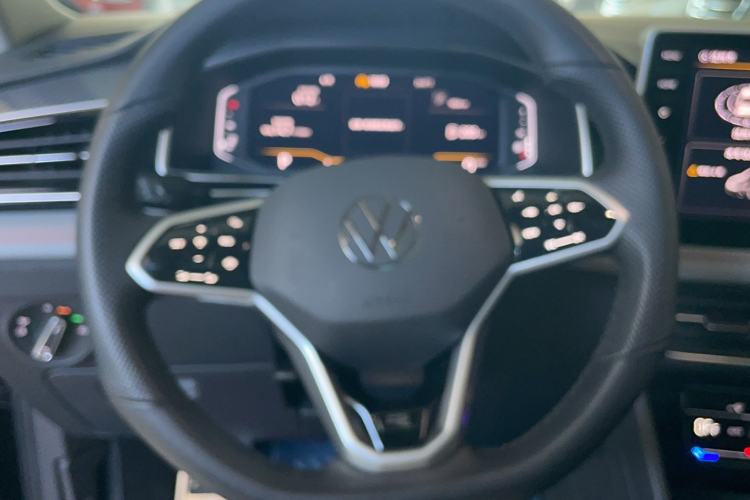 Used Volkswagen Tiguan X 2023 Revised Version 330TSI Two-Wheel Drive Enjoyment Edition Steering Wheel