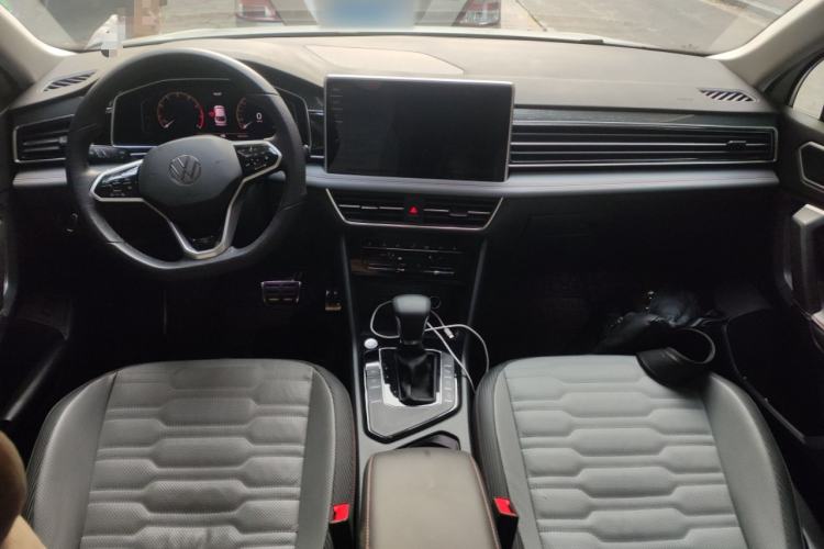 Used Volkswagen Tiguan X 2023 330TSI Two-Wheel-Drive Flagship Edition Center Console