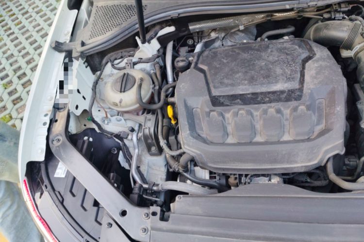 Used Volkswagen Tiguan X 2023 Revised Version 330TSI Two-Wheel-Drive Flagship Edition Engine Bay Right