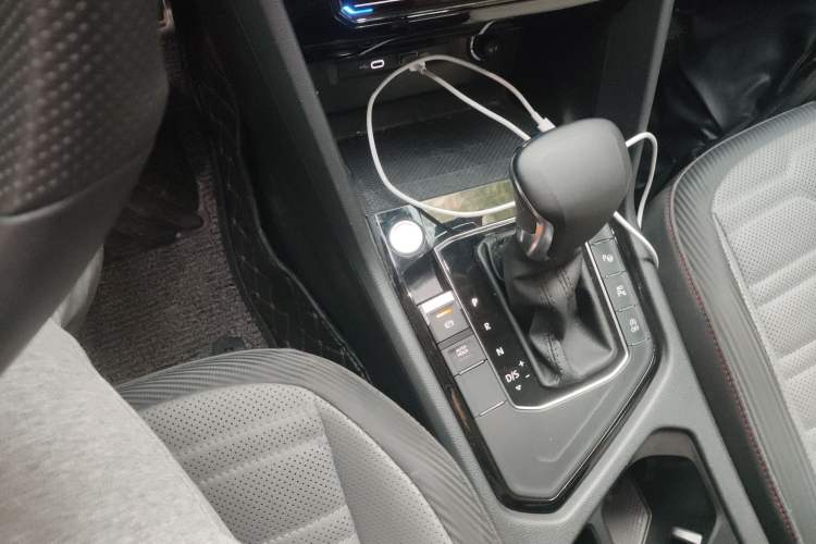 Used Volkswagen Tiguan X 2023 330TSI Two-Wheel-Drive Flagship Edition Gear Lever