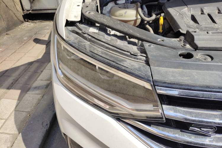 Used Volkswagen Tiguan X 2023 330TSI Two-Wheel-Drive Flagship Edition Right Front Headlight