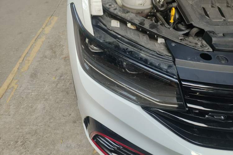 Used Volkswagen Tiguan X 2023 330TSI Two-Wheel-Drive Flagship Edition Right Front Headlight