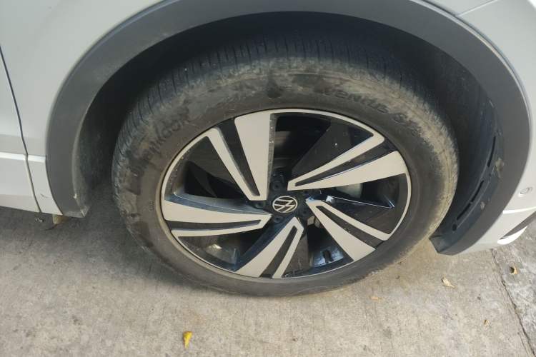 Used Volkswagen Tiguan X 2023 330TSI Two-Wheel-Drive Flagship Edition Right Front Wheel Hub