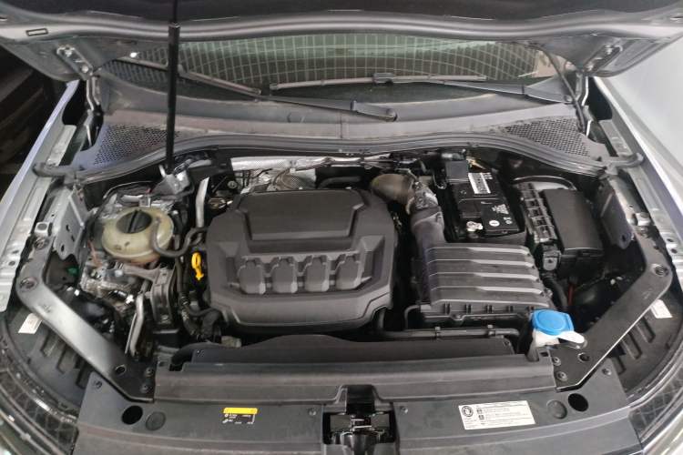 Used Volkswagen Tiguan X 2023 Revised Version 330TSI Two-Wheel-Drive Flagship Edition Engine Bay