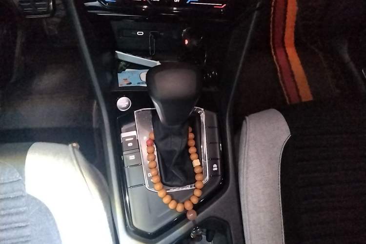 Used Volkswagen Tiguan X 2023 330TSI Two-Wheel Drive Luxury Edition Gear Lever