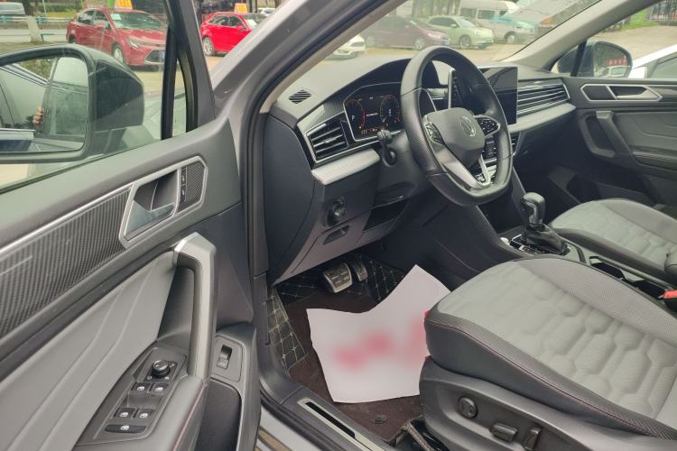 Used Volkswagen Tiguan X 2023 Revised Version 330TSI Two-Wheel-Drive Flagship Edition Interior 3