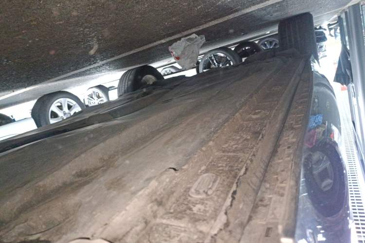 Used Volkswagen Tiguan X 2023 Revised Version 330TSI Two-Wheel-Drive Flagship Edition Right Side Sill