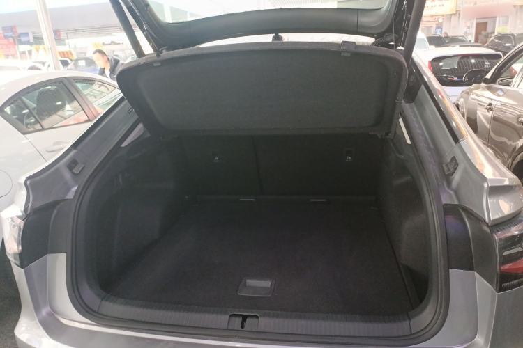 Used Volkswagen Tiguan X 2023 Revised Version 330TSI Two-Wheel-Drive Flagship Edition Trunk