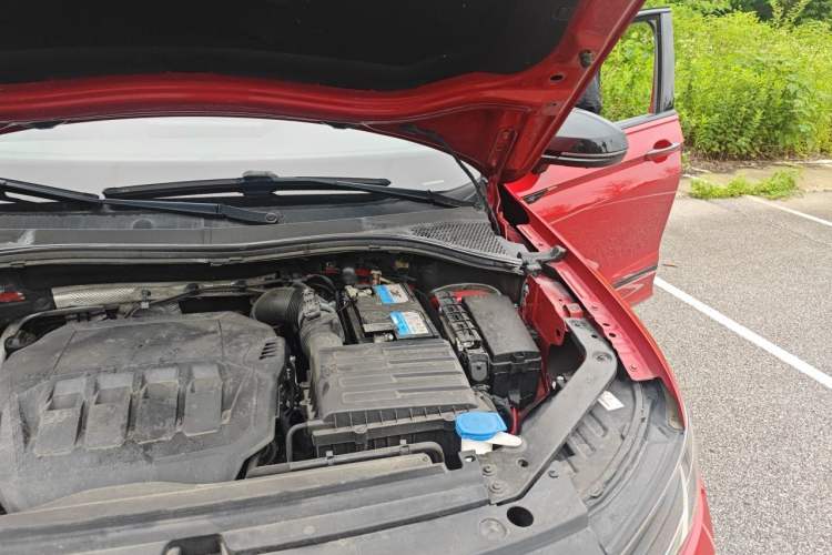 Used Volkswagen Tiguan X 2023 330TSI Two-Wheel-Drive Flagship Edition Engine Bay Left