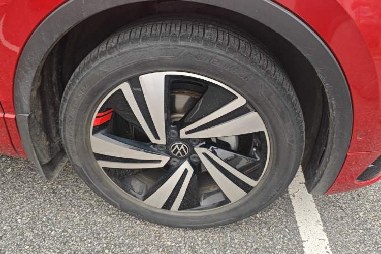 Used Volkswagen Tiguan X 2023 330TSI Two-Wheel-Drive Flagship Edition Right Front Wheel Hub