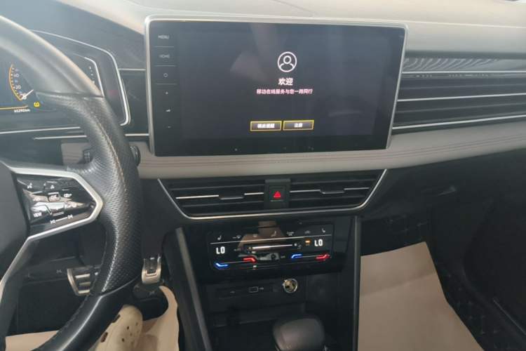 Used Volkswagen Tiguan X 2023 Revised Version 330TSI Two-Wheel-Drive Flagship Edition Audio And AC Panel