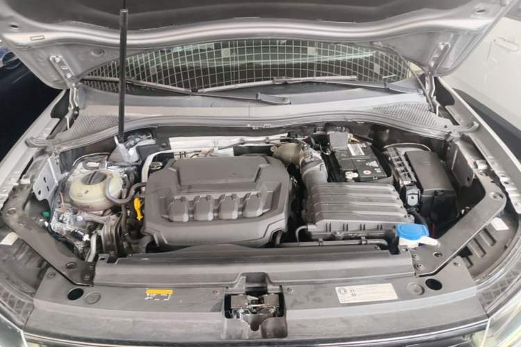 Used Volkswagen Tiguan X 2023 Revised Version 330TSI Two-Wheel-Drive Flagship Edition Engine Bay
