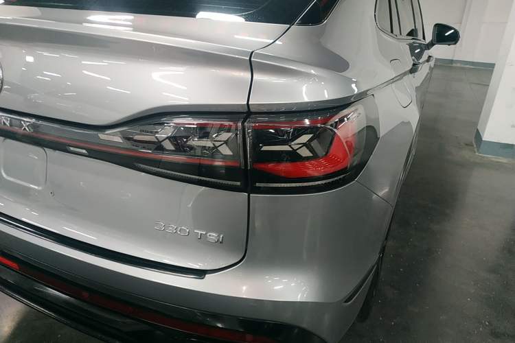 Used Volkswagen Tiguan X 2023 Facelift 330TSI Two-Wheel-Drive Prestige Flagship Edition Exterior 3