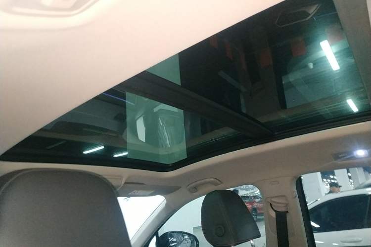 Used Volkswagen Tiguan X 2023 Facelift 330TSI Two-Wheel-Drive Prestige Flagship Edition Headliner