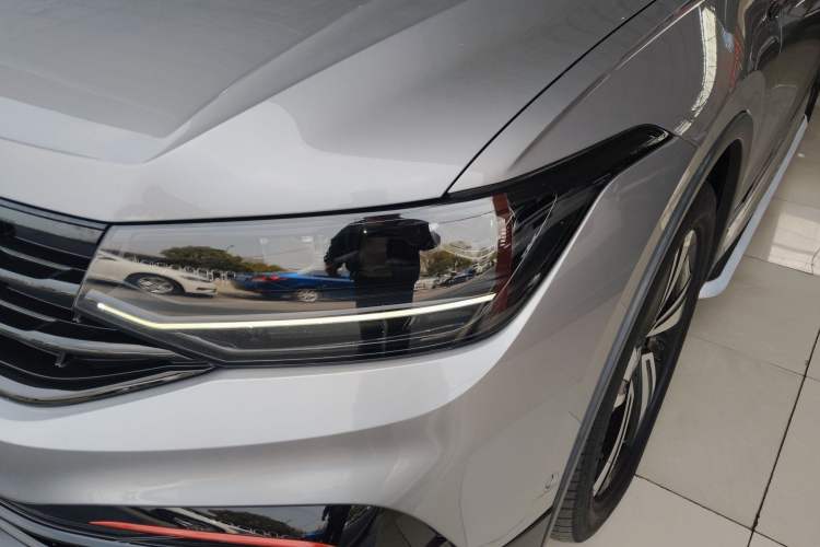 Used Volkswagen Tiguan X 2023 330TSI Two-Wheel-Drive Flagship Edition Left Front Headlight